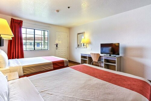 Motel 6 Salinas North - Monterey Area, Rezervasyon Motel Salinas Monterey Wine Country