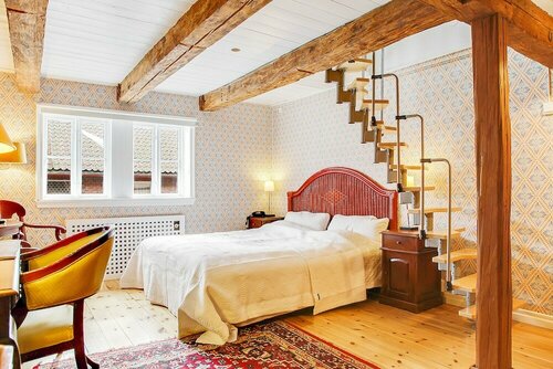 Anno 1793 Sekelgården, Забронировать Отель Истад Osterlen