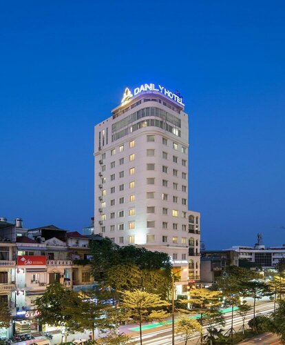 Danly Hotel, Забронировать Отель Бадинь Ханой, рядом с Вьетнамский музей этнологии