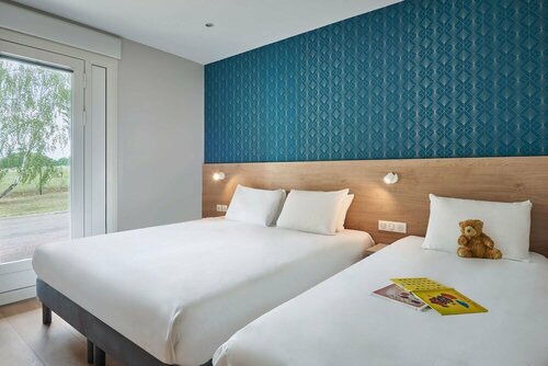 Kyriad Sens, Book Hotel Hotels in Yonne with Parking, Parking