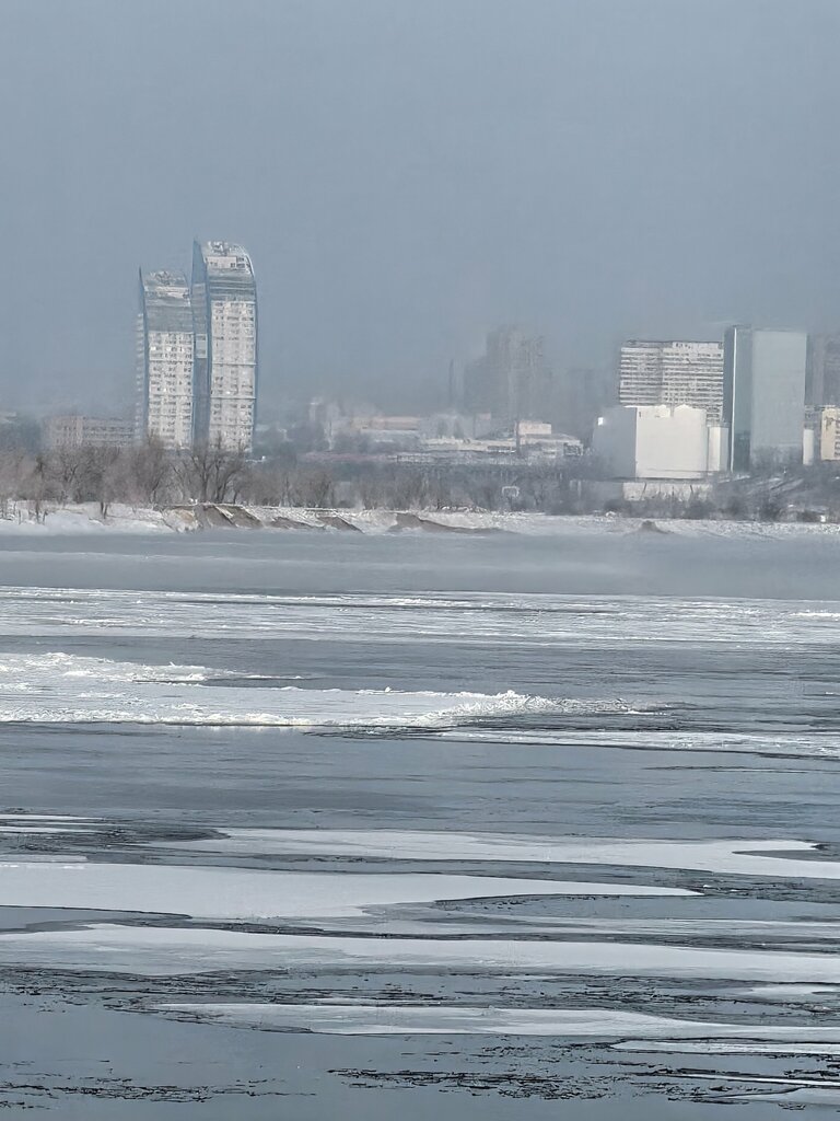 Река и Песок