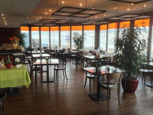 Hotel Engel am Bahnhof, Забронировать Отель Веденсвиль Lake Zurich