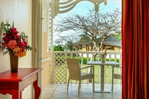 Le Domaine Beach Resort  Spa, จอง รีสอร์ท Saint Martin เซนต์มาร์ติน