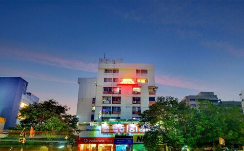 OYO 10197 Hotel Apex, Varaa Hotelli Hotellit Gujarat aamiaisella, Aamiainen