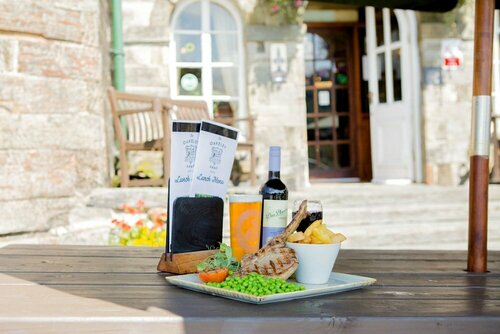 The Oakeley Arms Hotel, Prenota Hotel  