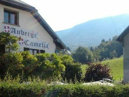 Hotel Auberge Camelia, Забронировать Хостел Аверно Савойя Верхняя