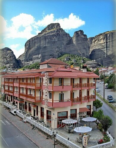 Famissi Hotel, Prenota Hotel Hotel a Tessaglia con parcheggio, Parcheggio