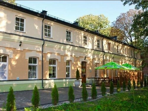 Hotel Carskie Koszary, Book Hotel Hoteller i Lubelskie med parkering, Parkering