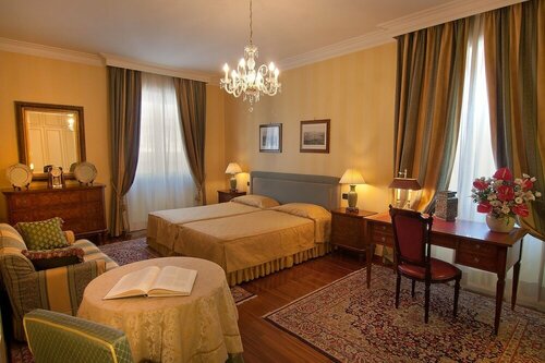 Residenza Paolo VI, Забронировать Гостевой дом Отели Рима с питанием, рядом с Собор Святого Петра, Пансион