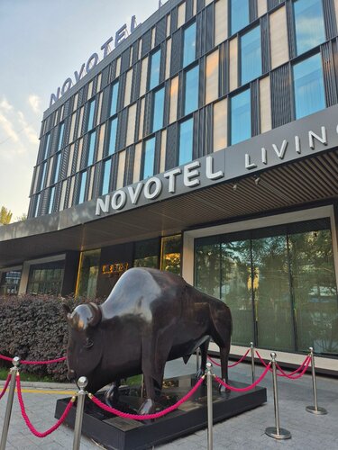 Novotel Living Алматы Жетысу, Забронировать Отель Алматы Казахстан