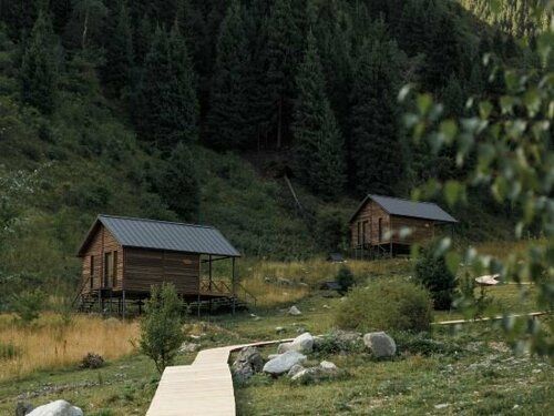 Glamping Pana Ayusai, Boek Camping Alma-Ata Campings, Camping