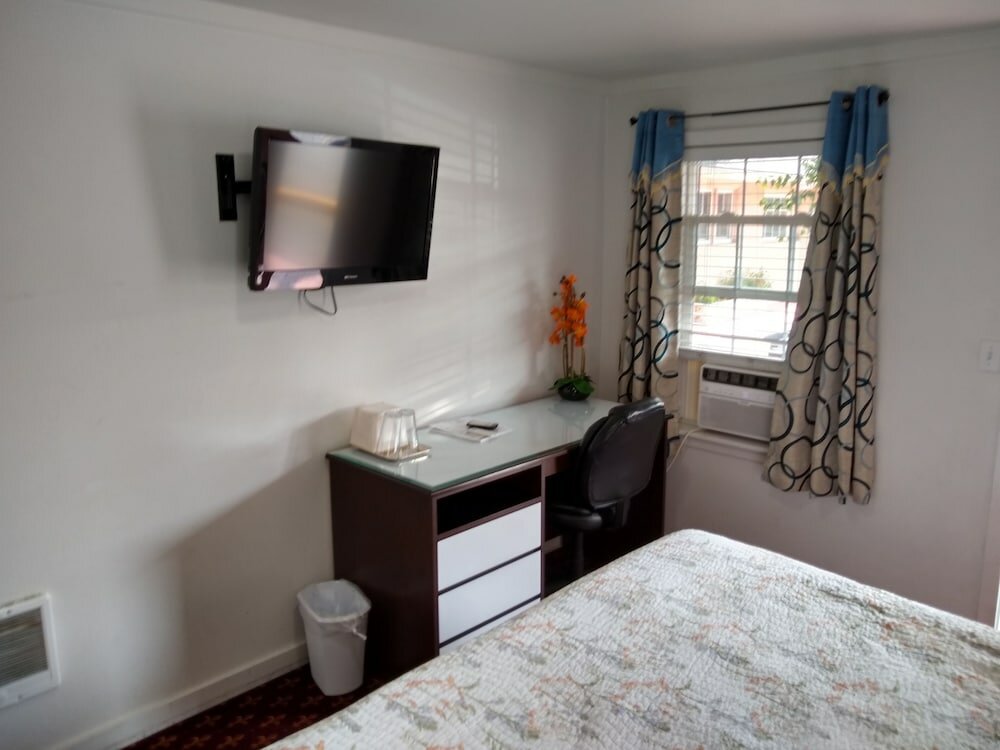 Holiday Motel Bend