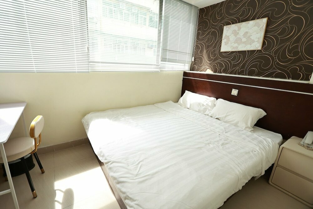 Harbour Hotel