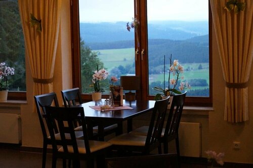 Landgasthof Restaurant Laibach, Забронировать Отель Бад-Берлебург Rothaar Mountains