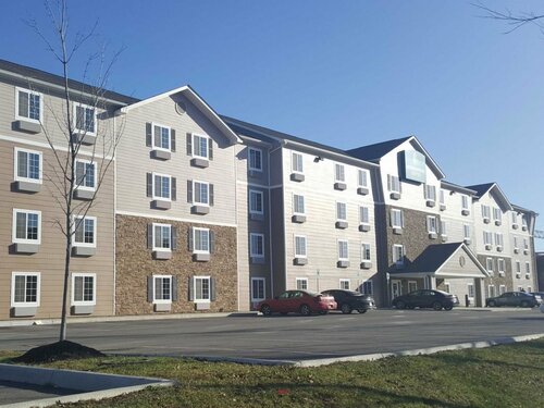 WoodSpring Suites Columbus North I-270, Rezerwuj Hotel Hotele w Columbus z parkingiem, Parking