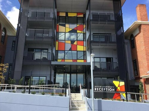 THE DEVLIN APARTMENTS 1 Bedroom Apartment near GMHBA stadium in Geelong - LG03, Забронировать Апартаменты/квартира Отели Джелонг с парковкой, Парковка