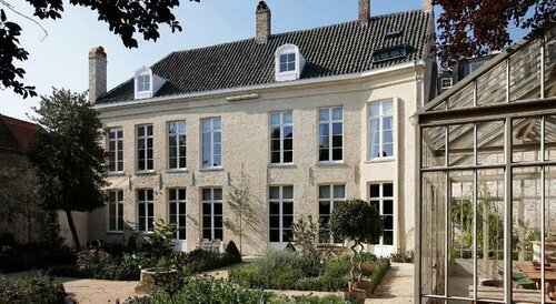 B&B De Corenbloem Luxury Guesthouse, Забронировать Отель «постель и завтрак» Исторический центр Брюгге, рядом с St John's Hospital