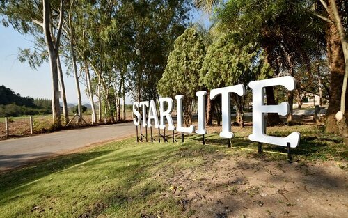 Starlite Khaoyai Hotel and Resort, Забронировать Курортный отель Отели Пакчонг 3 звезды, 3*