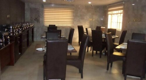 Valley Front Plus Hotel, Book Hotel Hoteller i Lagos med pool, Swimmingpool