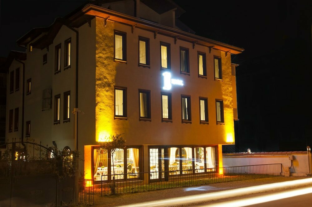 1inci Konak