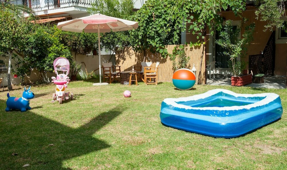 Nikos Studios & Apartments