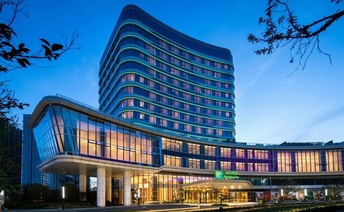 Holiday Inn Zhengzhou Riverside By Ihg, Book Hotel SPA-hoteller i Zhengzhou, SPA