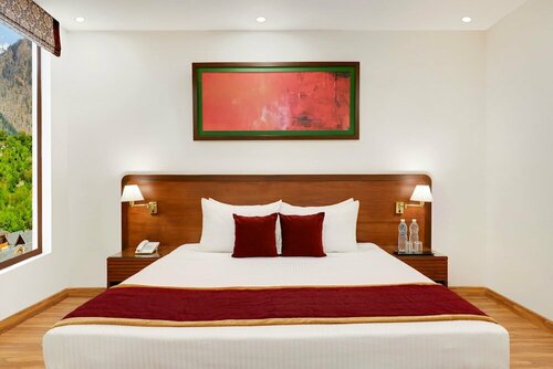 Span inn & Suites by Alivaa, Manali, Забронировать Отель Отели штата Химачал-Прадеш 5 звезд, 5*