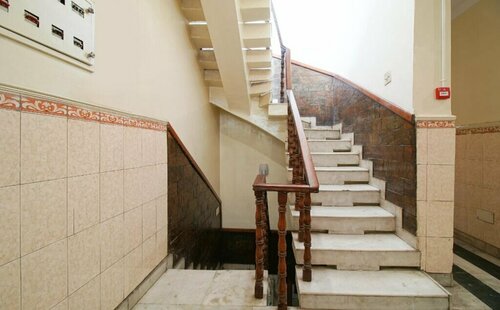 Maya Palace, Забронировать Отель Отели и гостиницы Нью-Дели, рядом с Железнодорожный вокзал Дели-Кантонмент, Отель