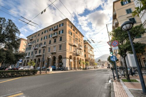 La Spezia by The First - Luxury Rooms & Suites, Забронировать Гостевой дом Специя Итальянская Ривьера