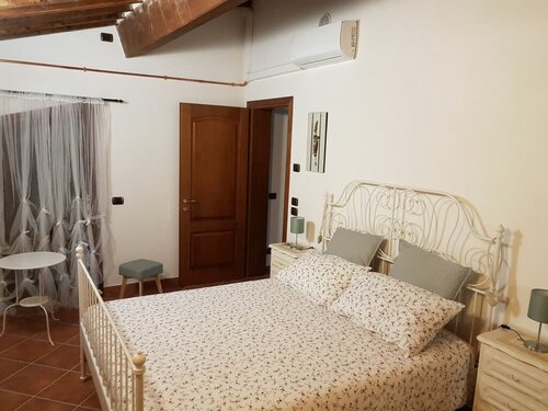 B&B di Corsa, Забронировать Отель «постель и завтрак» Отели Пизы 5 звезд, 5*