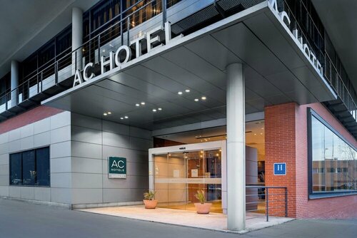 AC Hotel Guadalajara by Marriott, Book Hotel Hoteller i Castilla-La Mancha med parkering, Parkering
