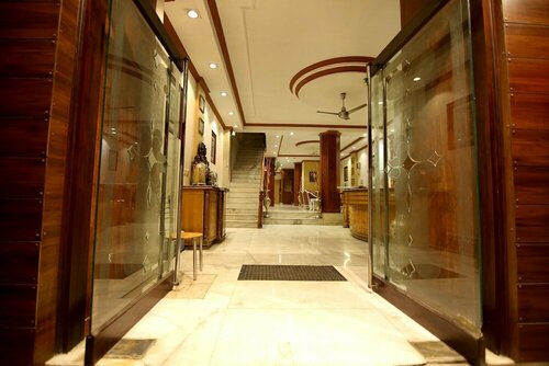 Hotel Raj Deluxe, Забронировать Отель Пахар-Ганж Нью-Дели, рядом с Rural Electrification Corporation Limited