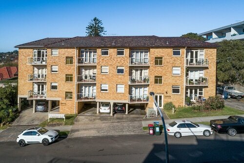 St Valentines Apartments Mosman, Забронировать Апартаменты/квартира Отели Мосман с парковкой, рядом с Мидл-Харбор, Парковка