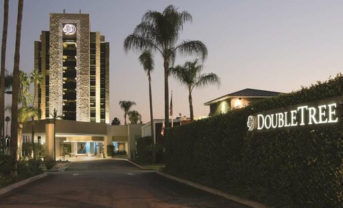 DoubleTree by Hilton Monrovia - Pasadena Area, Забронировать Отель Монровия Большой Лос-Анджелес