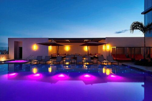 Marriott Santa Cruz de la Sierra Hotel, Забронировать Отель Отели Санта-Крус-де-ла-Сьерры с бассейном, Бассейн