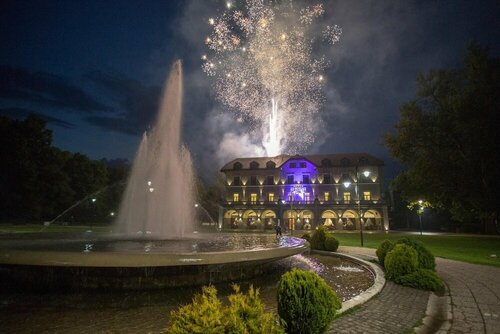 Hotel Austria & Bosna, Забронировать Отель Отели Сараевского кантона с бассейном, Бассейн