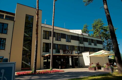 Hotel Baltvilla, Забронировать Отель Балтэзерс Гаркалне