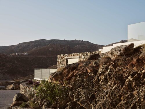 Semeli Coast Mykonos Curio Collection by Hilton, Забронировать Курортный отель Отели Мерчия 5 звезд, рядом с Пляж Мерчиа, 5*