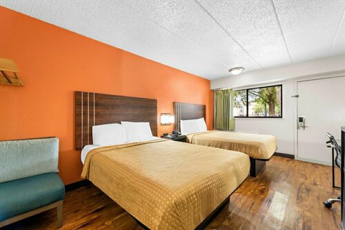 Econo Lodge Charlotte Airport, Забронировать Отель Шарлотт Северная Каролина