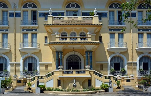 CityHouse - Sonata Residence and Hotel, Забронировать Отель Отели Района 1 с парковкой, Парковка