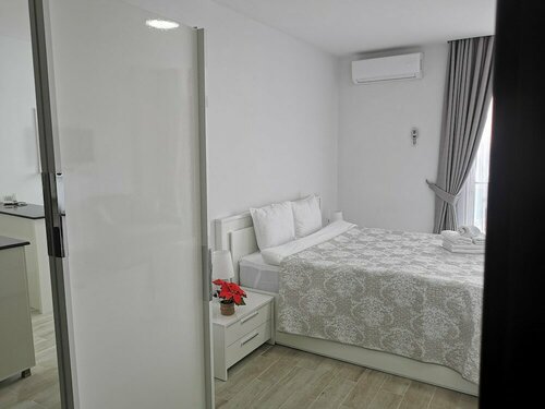 Aqua Batumi Hotel & Apartments, Prenota Appartamento Hotel a Ajara con piscina, Piscina