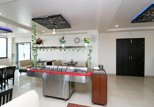 Hotel Krishnandan Deluxe, Забронировать Отель Матхура штат Уттар-Прадеш