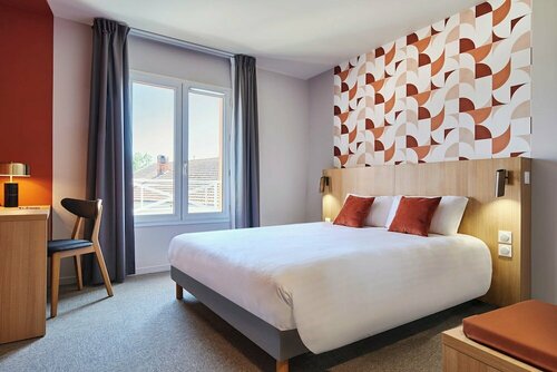 The Originals Boutique, Book Hotel Hoteller i Rhône-Alps med parkering, Parkering