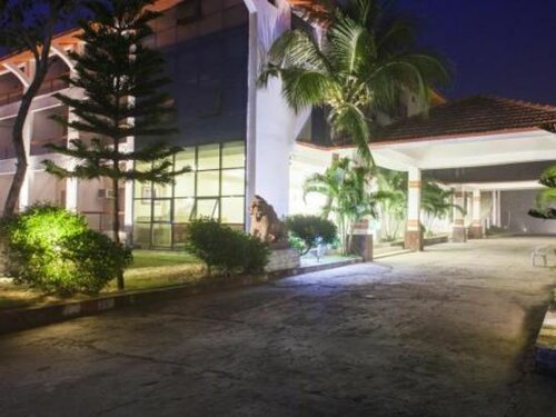 Kings Crown Hotel