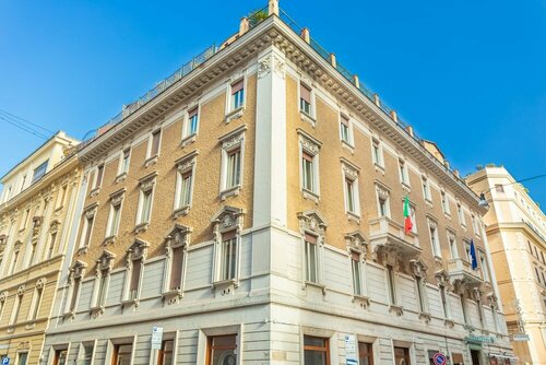 Hotel Medici, Забронировать Отель Отели Рима с парковкой, рядом с Вилла Медичи, Парковка