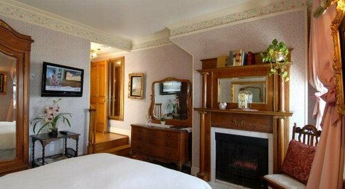 Dorymans Oceanfront Inn, Забронировать Отель «постель и завтрак» Ньюпорт-Бич Beach Cities Orange County