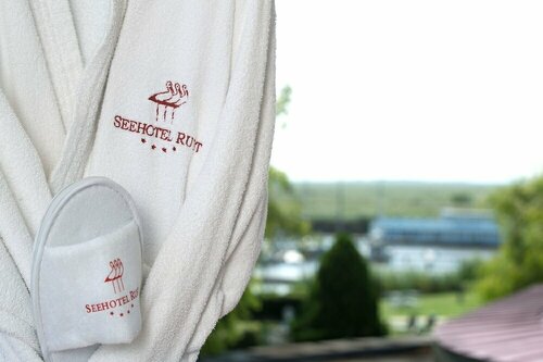 Seehotel Rust, Prenota Hotel Hotel SPA a Burgenland, SPA
