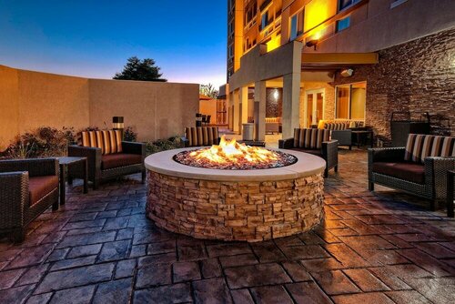 Courtyard by Marriott Westbury Long Island, Book Hotel Westbury Long Island