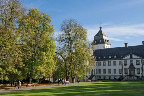 Sauerland Alpin Hotel, Забронировать Отель Grafschaft Шмалленберг