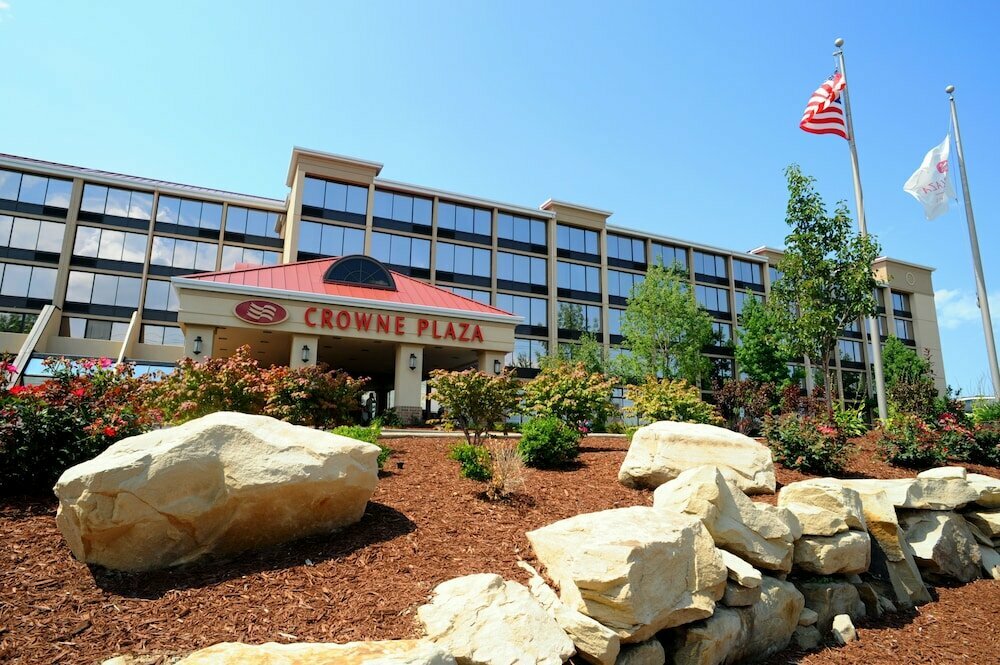 Quality Inn & Suites Cleveland Airport